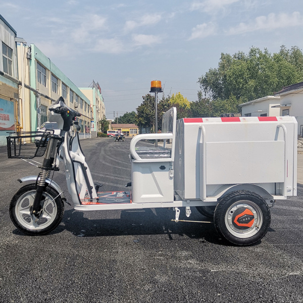 四分類(lèi)保潔車(chē)